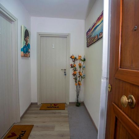 Na City Rooms Naples Luaran gambar