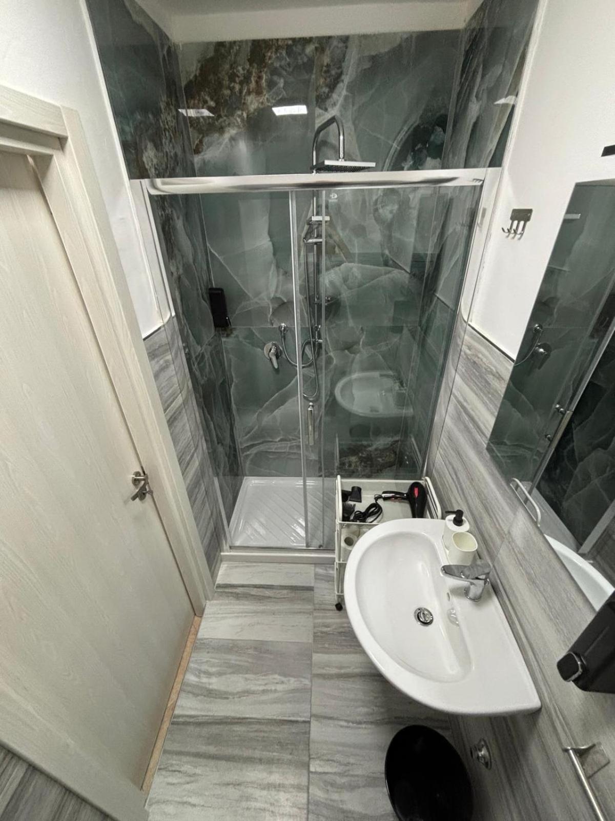 Na City Rooms Naples Luaran gambar