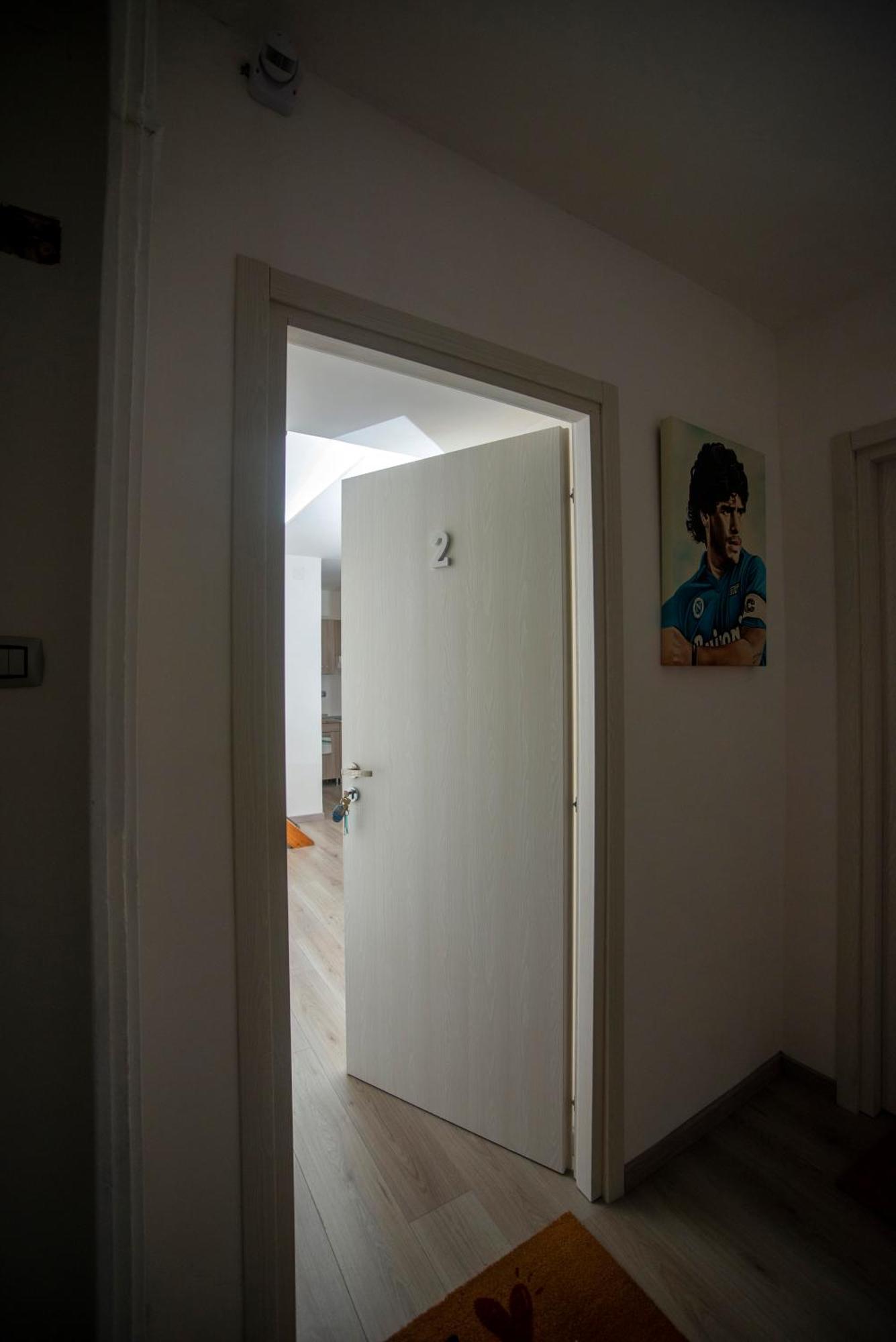 Na City Rooms Naples Luaran gambar
