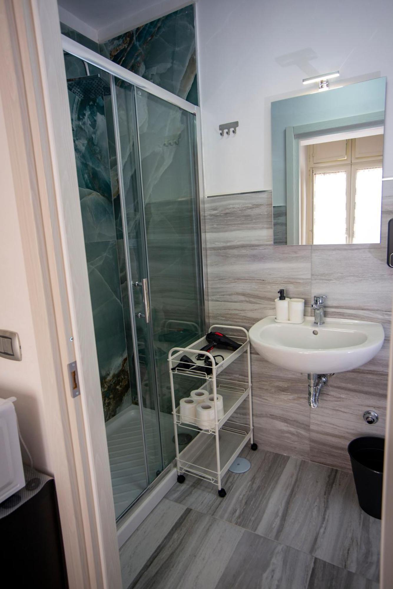 Na City Rooms Naples Luaran gambar
