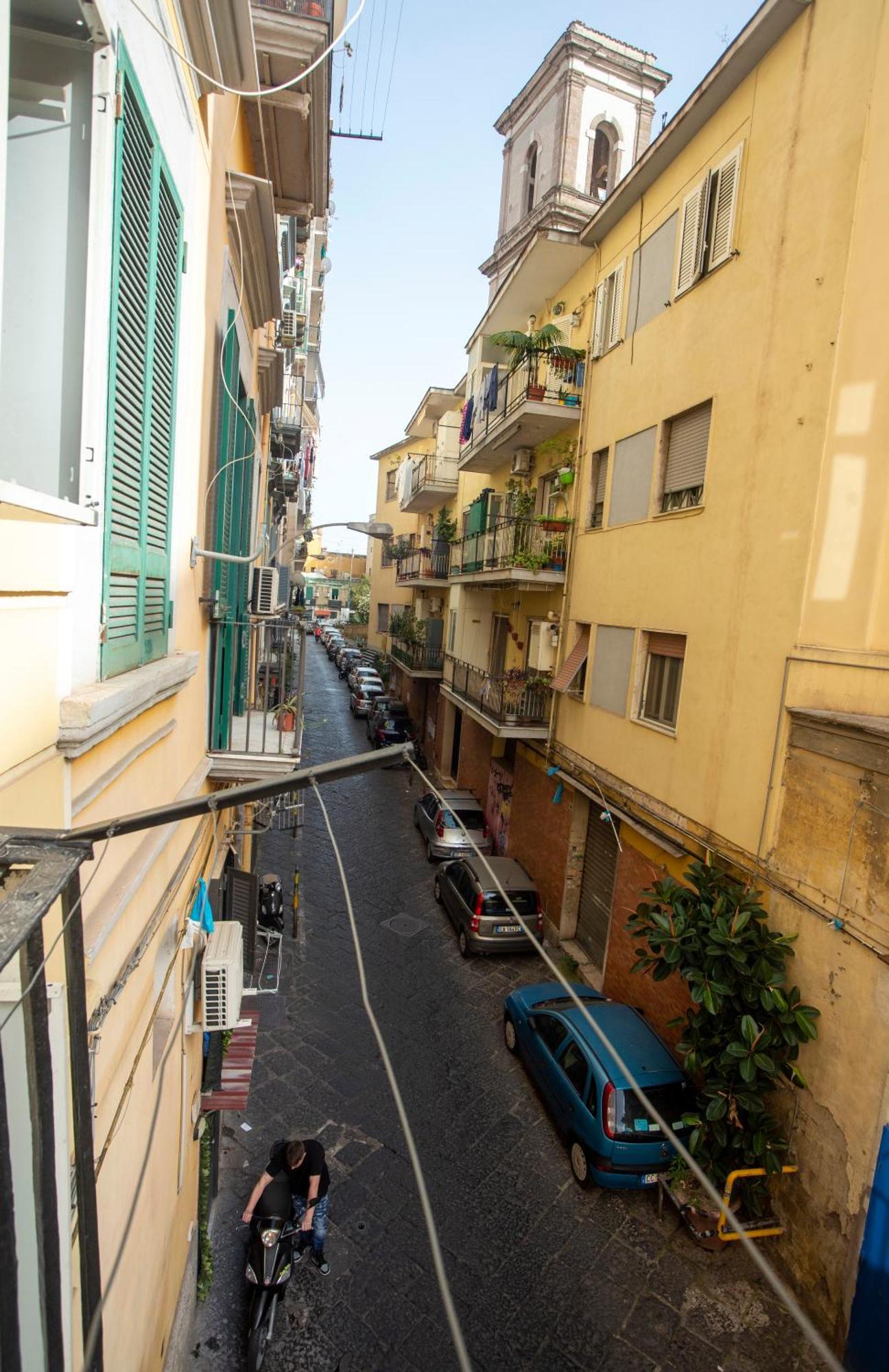 Na City Rooms Naples Luaran gambar