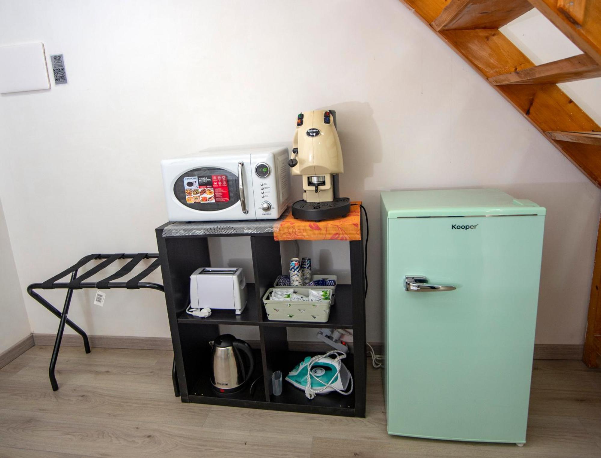 Na City Rooms Naples Luaran gambar